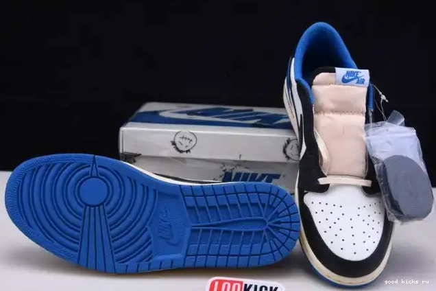x Scott Air Jordan x Retro Low 1 Travis DM7866-140 Fragment Design 0527